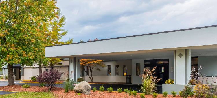 克拉丽奥酒店-贝尔弗农(Clarion Inn Belle Vernon)图片