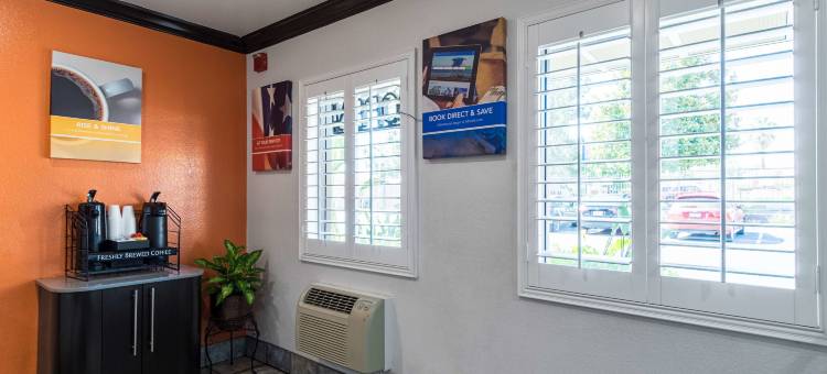 加利福尼亚里布市 - 汤加利福尼亚大学 6号汽车旅馆(Motel 6 Riverside, CA - UCR East)图片