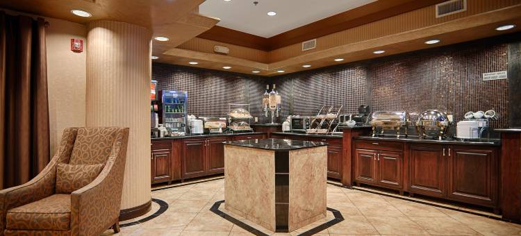 Best Western Premier KC Speedway Inn  Suites图片