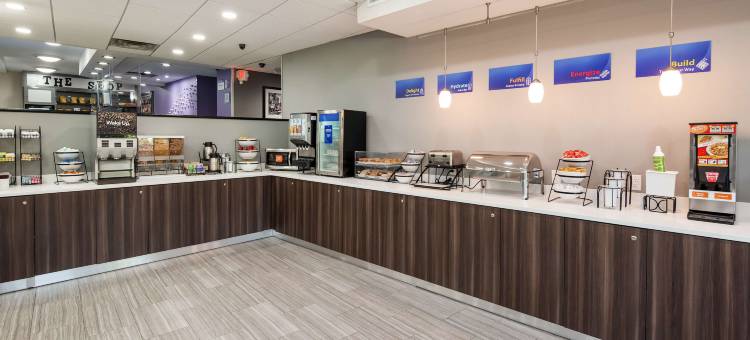 贝斯特韦斯特帕拉默斯酒店及套房(Best Western Paramus Hotel  Suites)图片