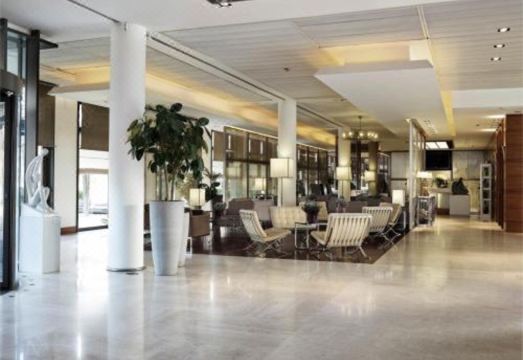 Grand Hotel de La Ville Hotel Overview