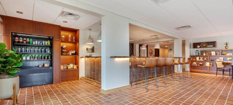 拉昆塔温德姆套房酒店-坦佩大学/凤凰城(La Quinta Inn & Suites by Wyndham Tempe University, Phoenix)图片