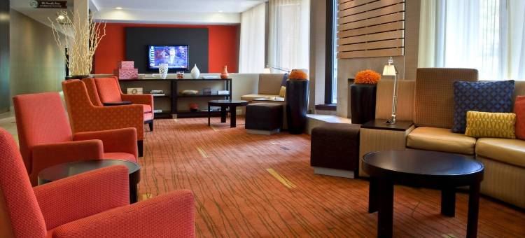 Boston Stoughton图片