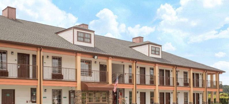 乔治亚科默斯温德姆呗盟酒店 - 近丹吉尔畅货中心(Baymont by Wyndham Commerce GA Near Tanger Outlets Mall)图片