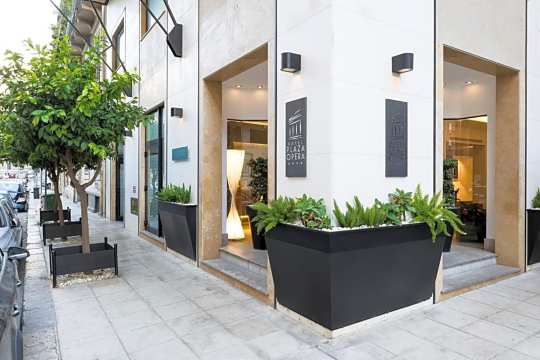 Hotel Plaza Opéra Over view