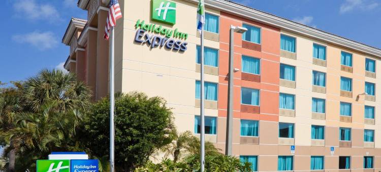 Holiday Inn Express 劳德代尔堡CONV CTR巡航(Holiday Inn Express FT. LAUDERDALE CRUISE-AIRPORT by IHG)图片