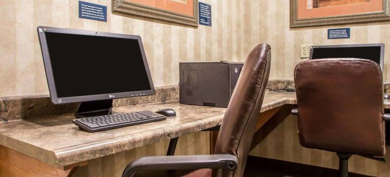 圣罗伯特主要留宿套房酒店 - 伍德堡雷奥纳德(MainStay Suites St Robert-Fort Leonard Wood)图片