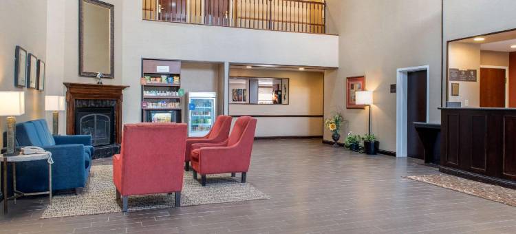 路易斯威尔机场舒适套房酒店(Comfort Suites Louisville Airport)图片