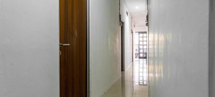 克邦卡仓红多兹酒店(RedDoorz @ Kebon Kacang)图片