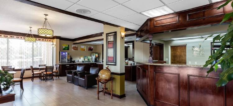 莱克诺曼穆尔斯维尔凯艺套房酒店(Quality Inn & Suites Mooresville-Lake Norman)图片