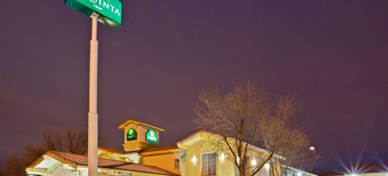 奥马哈西拉昆塔温德姆酒店(La Quinta Inn by Wyndham Omaha West)图片