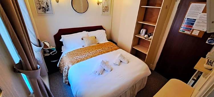 OYO 莉莉酒店布莱克浦(OYO Lily Hotel Blackpool)图片