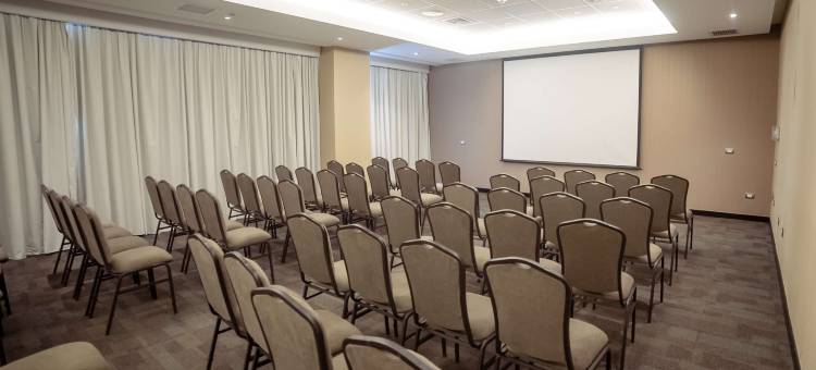 特鲁希略希尔顿逸林酒店(DoubleTree by Hilton Trujillo)图片