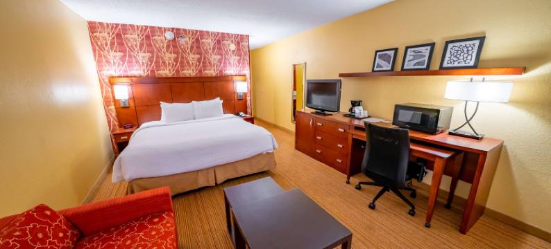 希尔顿贝滕多夫四城-spark酒店(Spark by Hilton Bettendorf Quad Cities)图片