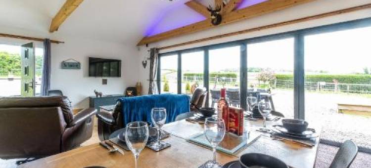 Fairview Farm Log Cabins & Lodges Holiday Accommodation Set in 88 Acres in Nottingham图片