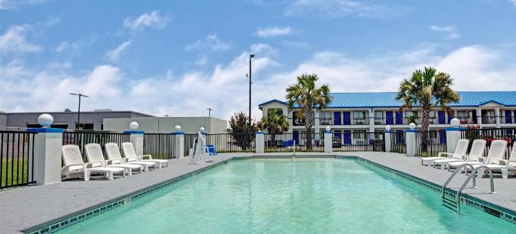 Travelodge by Wyndham Montgomery East图片