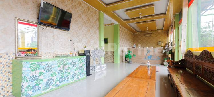 OYO2596Hj.苏哈蒂家庭旅馆(Homestay Hj Suharti Natar Lampung RedPartner)图片