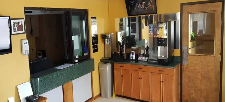 格林斯伯勒-体育馆-会议中心温德姆速8酒店(Super 8 by Wyndham Greensboro/Coliseum/Conv.)图片