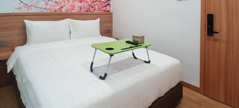 城市景观R之家酒店巴图阿吉(Urbanview Hotel R House Batuaji)图片