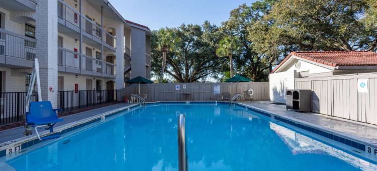 彭萨科拉昆塔温德姆酒店(La Quinta Inn by Wyndham Pensacola)图片