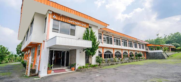 雅加达奥93733酒店灵格尔亚蒂昆宁安(Capital O 93733 Hotel Linggarjati Kuningan)图片