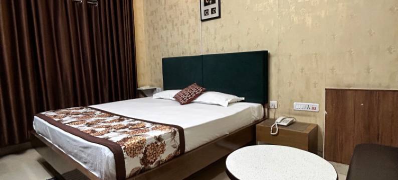 中心站旅馆和餐馆(Center Point Hotel and Restaurant)图片