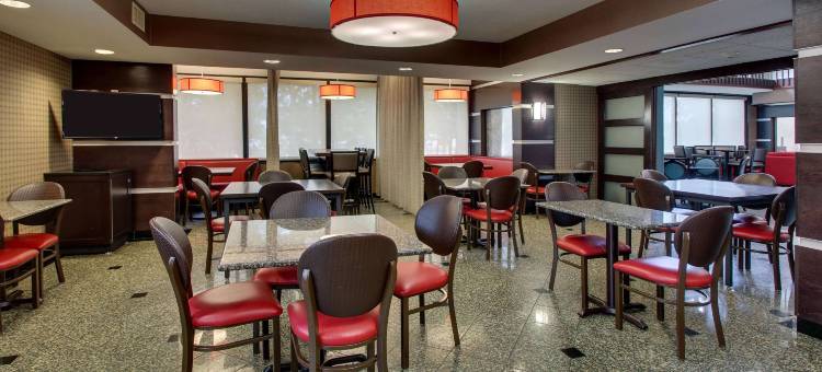 伍德兰市赫里蒂奇，璀蔓温德姆酒店及套房(Heritage Inn & Suites the Woodlands, Trademark by Wyndham)图片