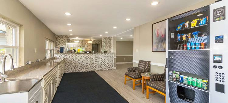 罗德威酒店-穆西克斯克兰顿(Rodeway Inn Moosic - Scranton)图片