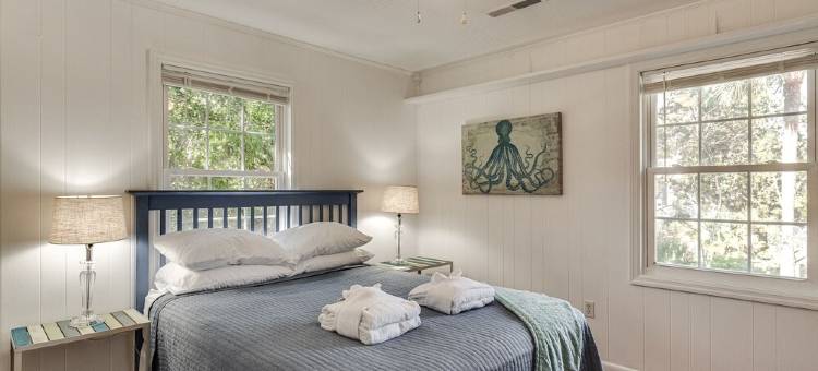 Upstairs Retreat - BBQ Deck - 500 ft to Beach - 2 Blocks Center St - Tidal Creek图片