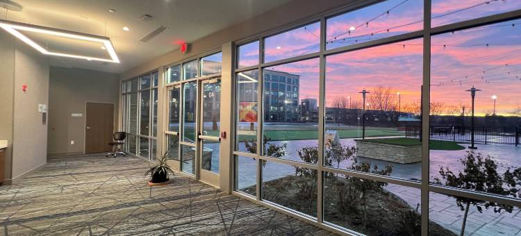 洲际酒店集团智选假日酒店及套房芝加哥绍姆堡(Holiday Inn Express & Suites Chicago Schaumburg)图片