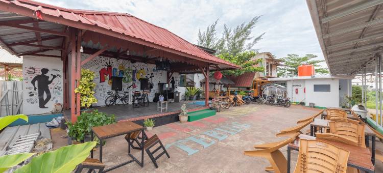 O酒店 Tebing Vieatnam(Urbanview Tebing Vietnam Lampung by RedDoorz)图片