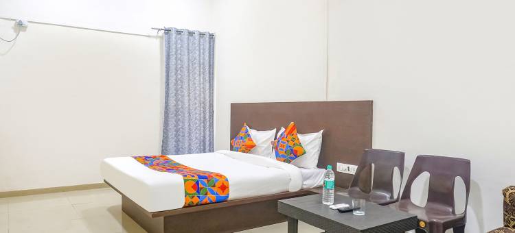 FabHotel Om Sai I图片