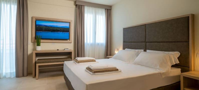 丽都宫套房酒店(Palace Lido Hotel & Suites)图片