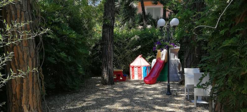 马尔米堡罗格斯酒店(Jr Resort Logos Forte dei Marmi)图片