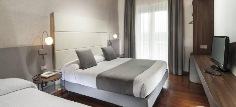 华尔多夫皇宫酒店(Waldorf Palace Hotel)图片