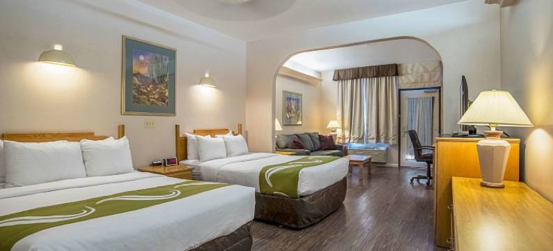 凤凰城西北-太阳城品质酒店及套房(Quality Inn & Suites Phoenix NW - Sun City)图片