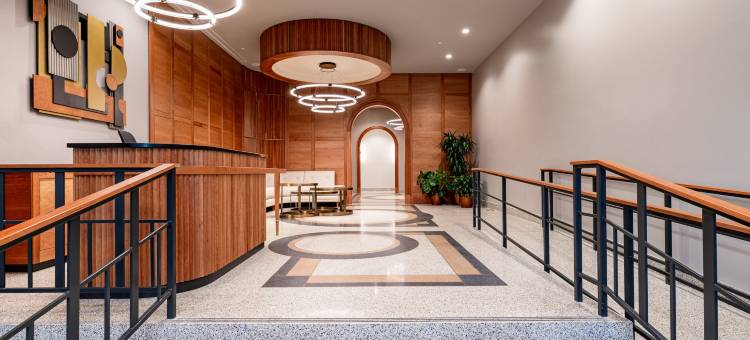 梅费尔两卧室公寓 | Canal Street景观，距波旁街2个街区(2BR Canal St View 2 Blocks to Bourbon St | The Mayfair)图片