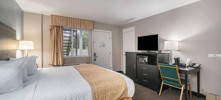 密歇根特拉弗斯城Travelodge by Wyndham酒店(Travelodge by Wyndham Traverse City MI)图片