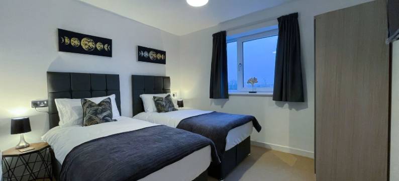 站台一侧的顶楼公寓(Station Side Penthouse)图片