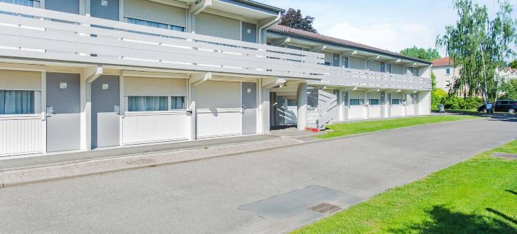 贝勒丽芙苏尔阿雷威驰康铂酒店(Campanile Vichy - Bellerive Sur Allier)图片