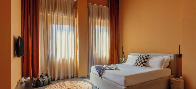 鲍勃W提奇内塞(Bob W Ticinese)图片