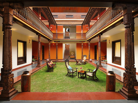 海伊萨拉村度假酒店