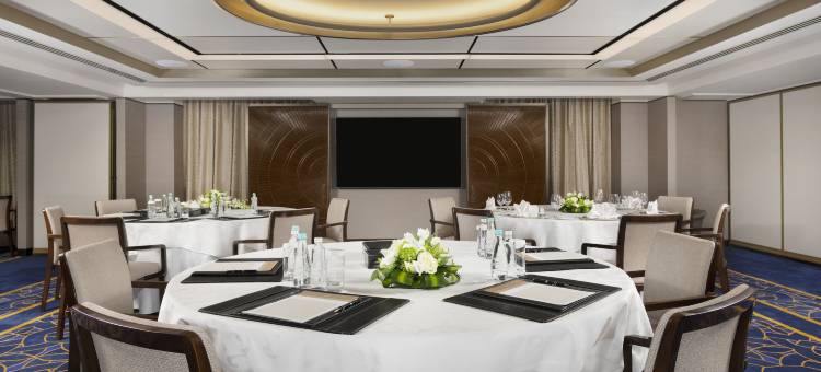 利雅得文华东方酒店(Mandarin Oriental Al Faisaliah, Riyadh)图片