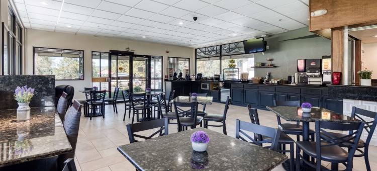 阿尔彭格洛贝斯特韦斯特酒店(Best Western Alpenglo Lodge)图片