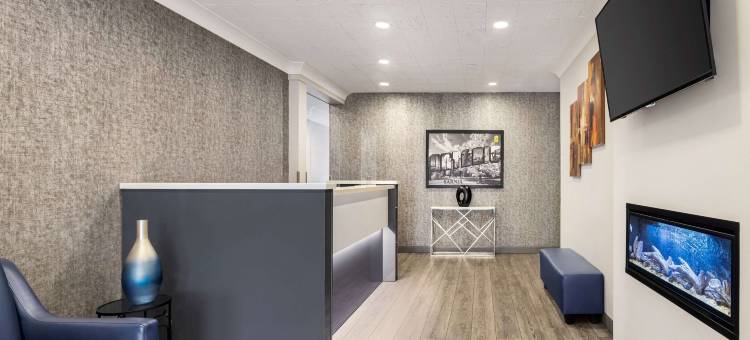 萨尼亚温德姆速8酒店(Super 8 by Wyndham Sarnia on)图片