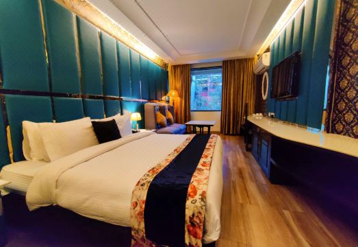 The Regent Hotel Overview