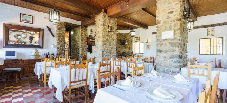 OYO拉斯库布雷斯酒店(Venta del Alto Hotel las Cumbres by Vivere Stays)图片