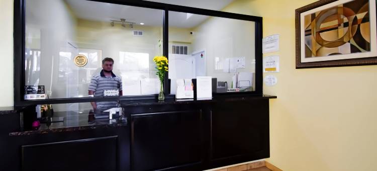 OYO赞助的华盛顿Cypress Inn & Suites(Cypress Inn & Suites Washington by OYO)图片