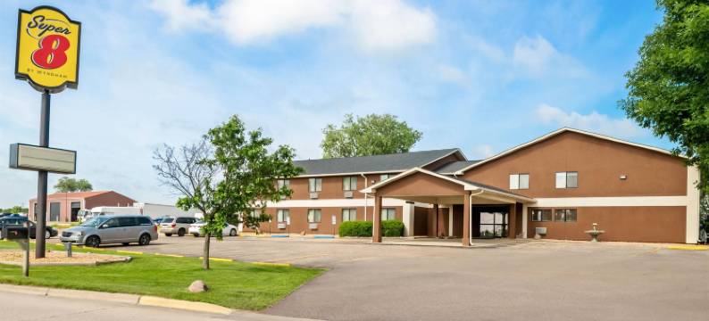 蓝地球温德姆速8酒店(Super 8 by Wyndham Blue Earth)图片