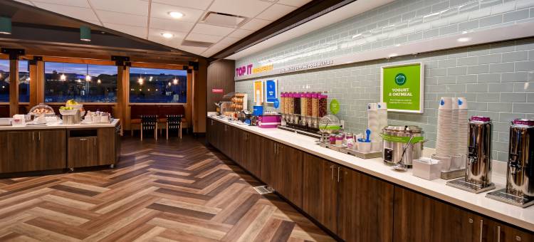 盐湖城机场希尔顿杜尔酒店(Tru by Hilton Salt Lake City Airport)图片